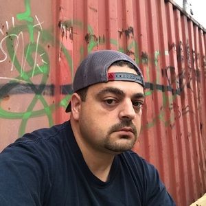 Meet your Posher, Luis